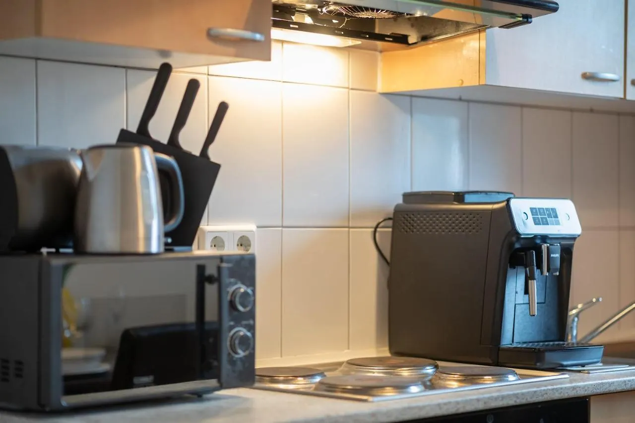 Beautiful Apartment For 9 With 2 Bedroom & Cosy Kitchen Hamburg 0*,  Deutschland